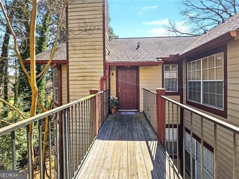 312 Hawkstone WAY