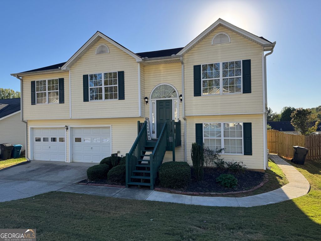 Photo of 870 Ashland Park Way #B, Lawrenceville, GA 30045 (MLS # 10631409)