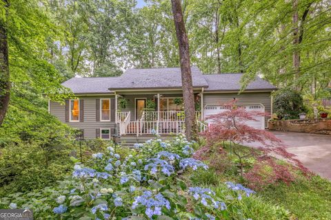 1526 Oakleaf DR Auburn GA 30011