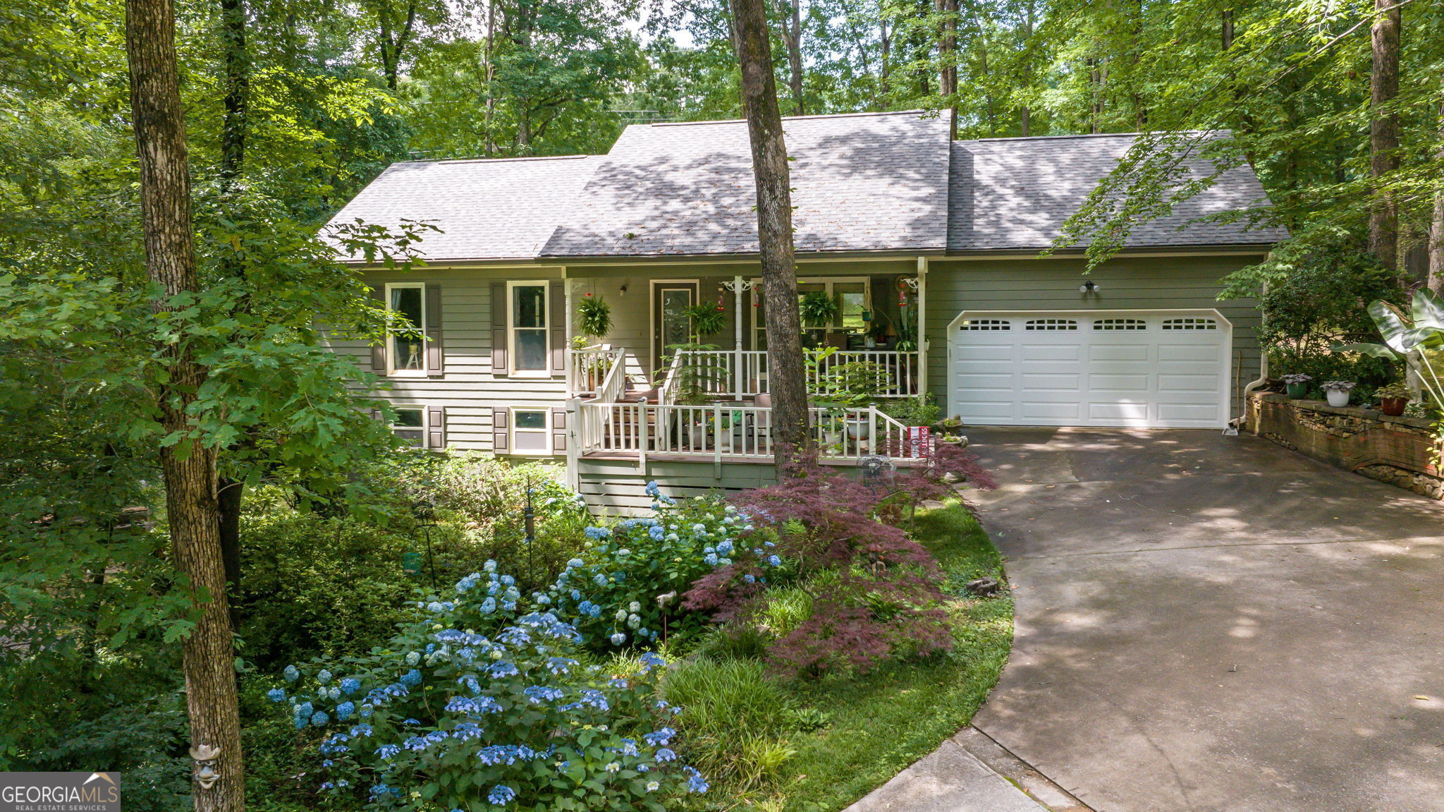 1526 Oakleaf DR