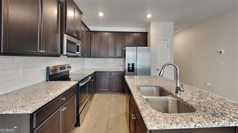 7149 GLADSTONE