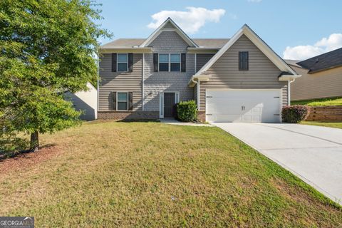 A home in Fairburn