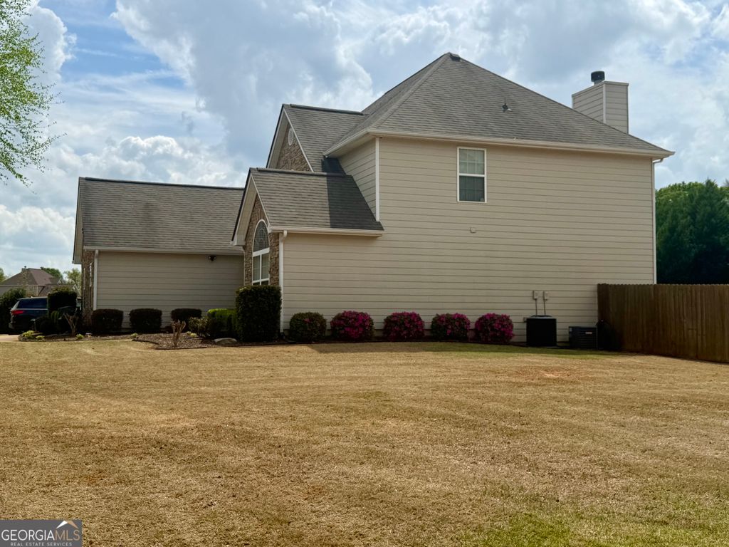 Photo of 78 Maple Creek Drive, Newnan, GA 30263 (MLS # 10724867)