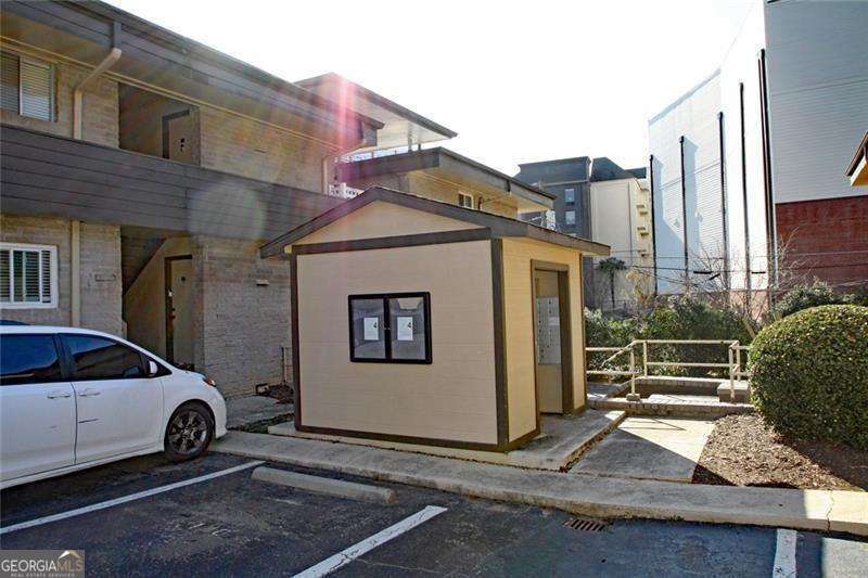 Sandy Springs, Georgia 30328, United States, 2 Bedrooms Bedrooms, ,2 BathroomsBathrooms,Residential,Active,151332