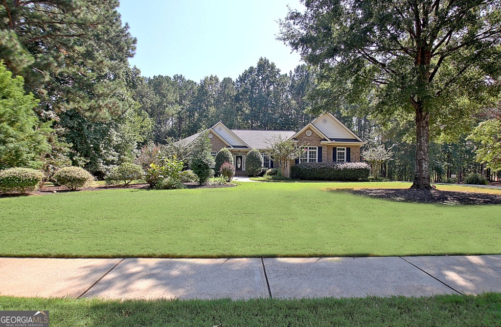 Photo of 175 Donegal Drive, Tyrone, GA 30290 (MLS # 10850993)