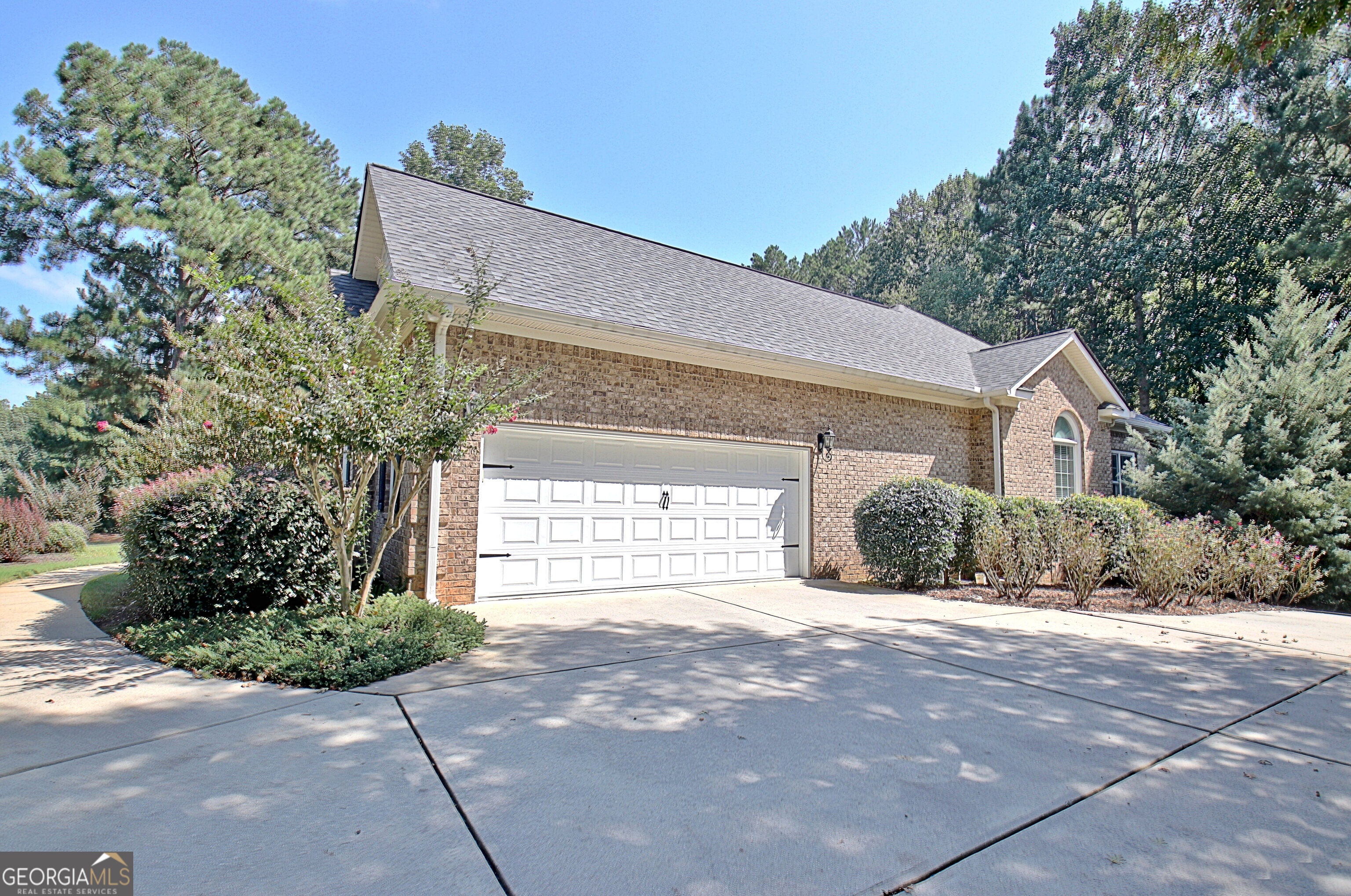 175 Donegal DR