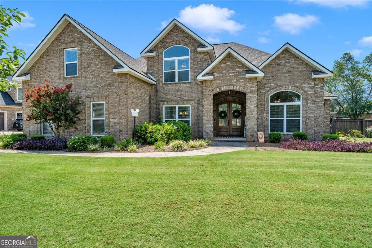 113 Bridgeway Drive