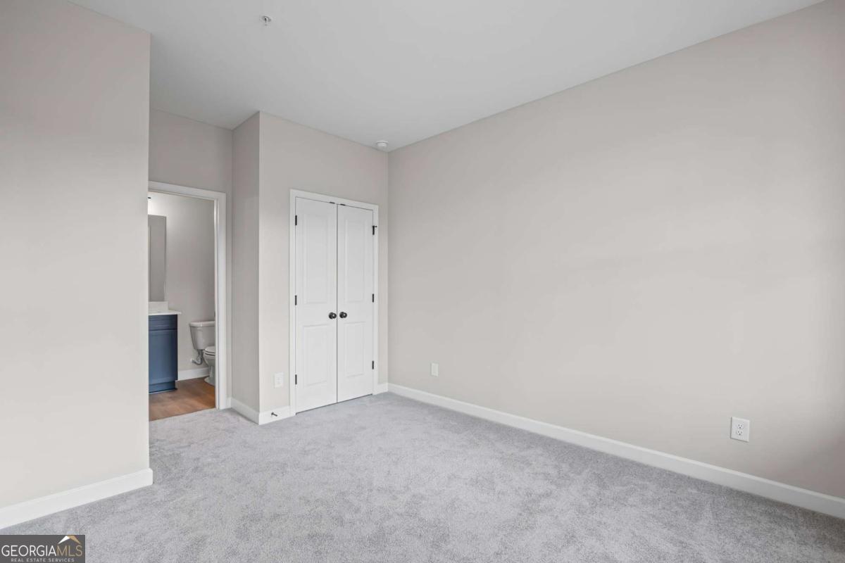 208 Village Overlook J3