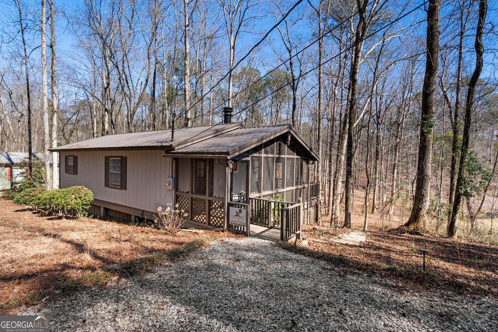 Photo of 207 Westgate Circle, Pine Mountain, GA 31822 (MLS # 10705764)