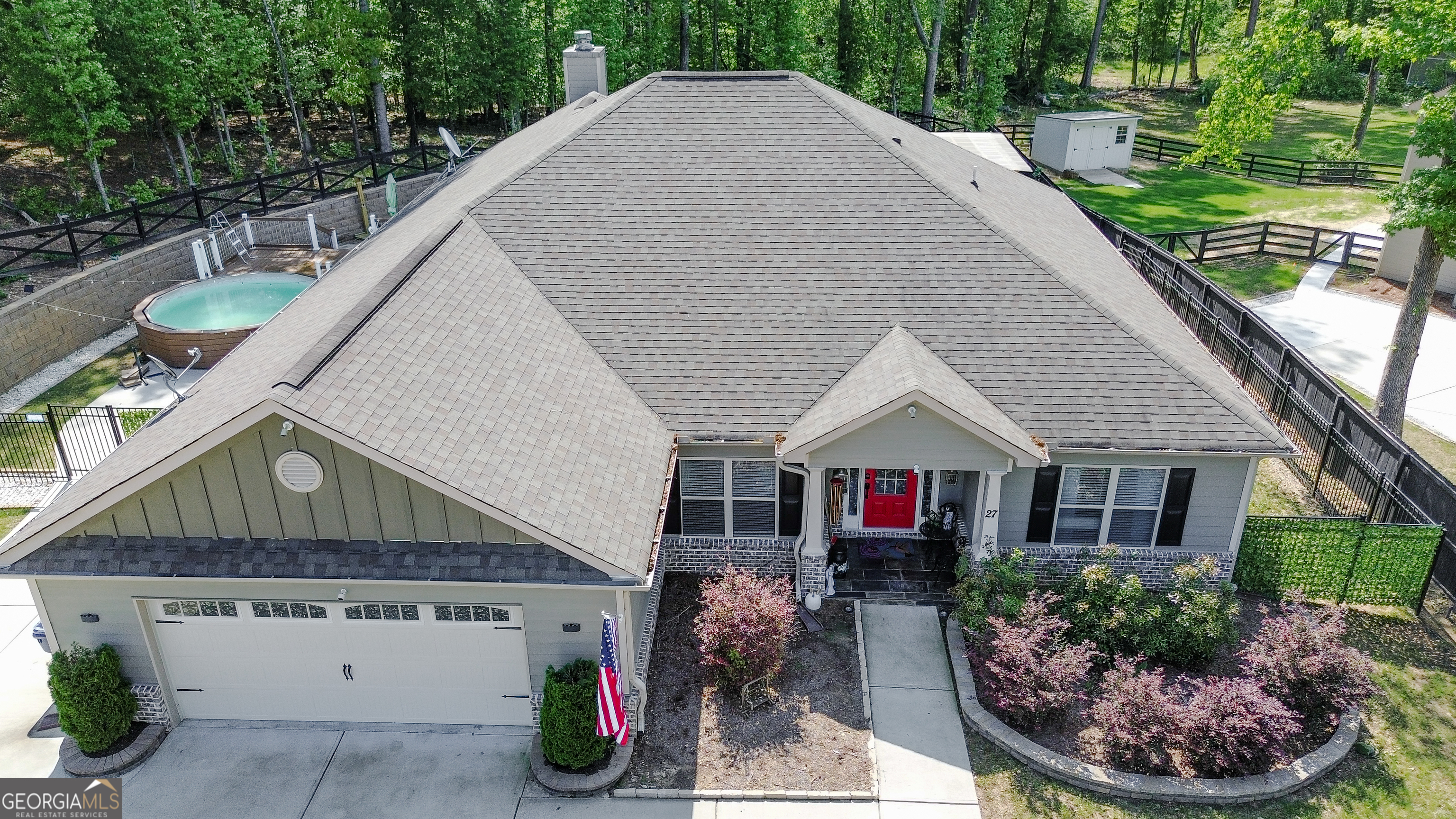 27 Creekside DR