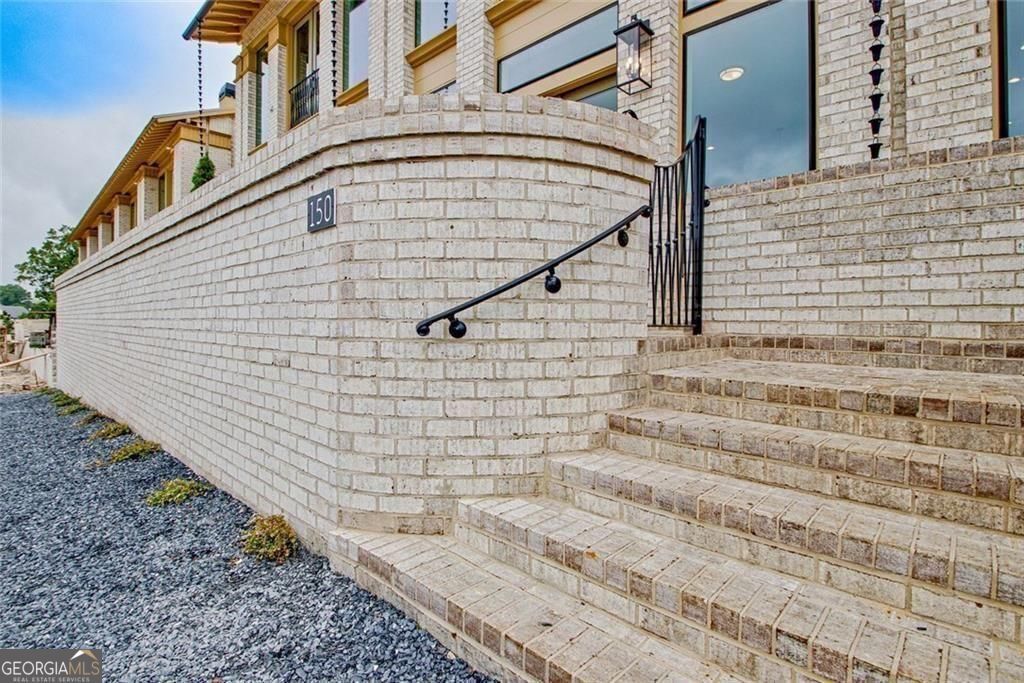 Photo of 140 Rolison Way, Fayetteville, GA 30214 (MLS # 10674483)