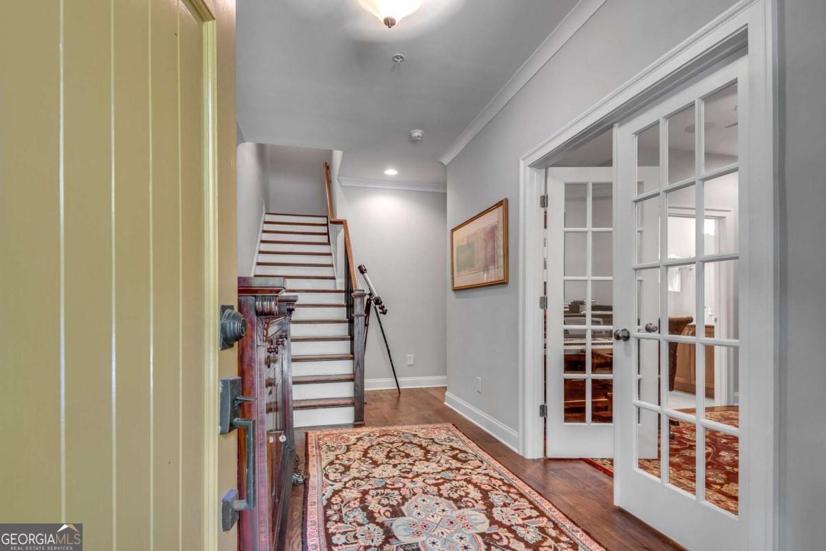 345 Glen Iris DR NE 3