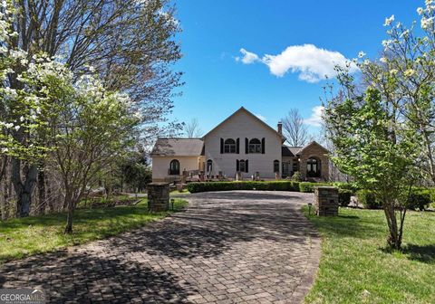 A home in Hayesville