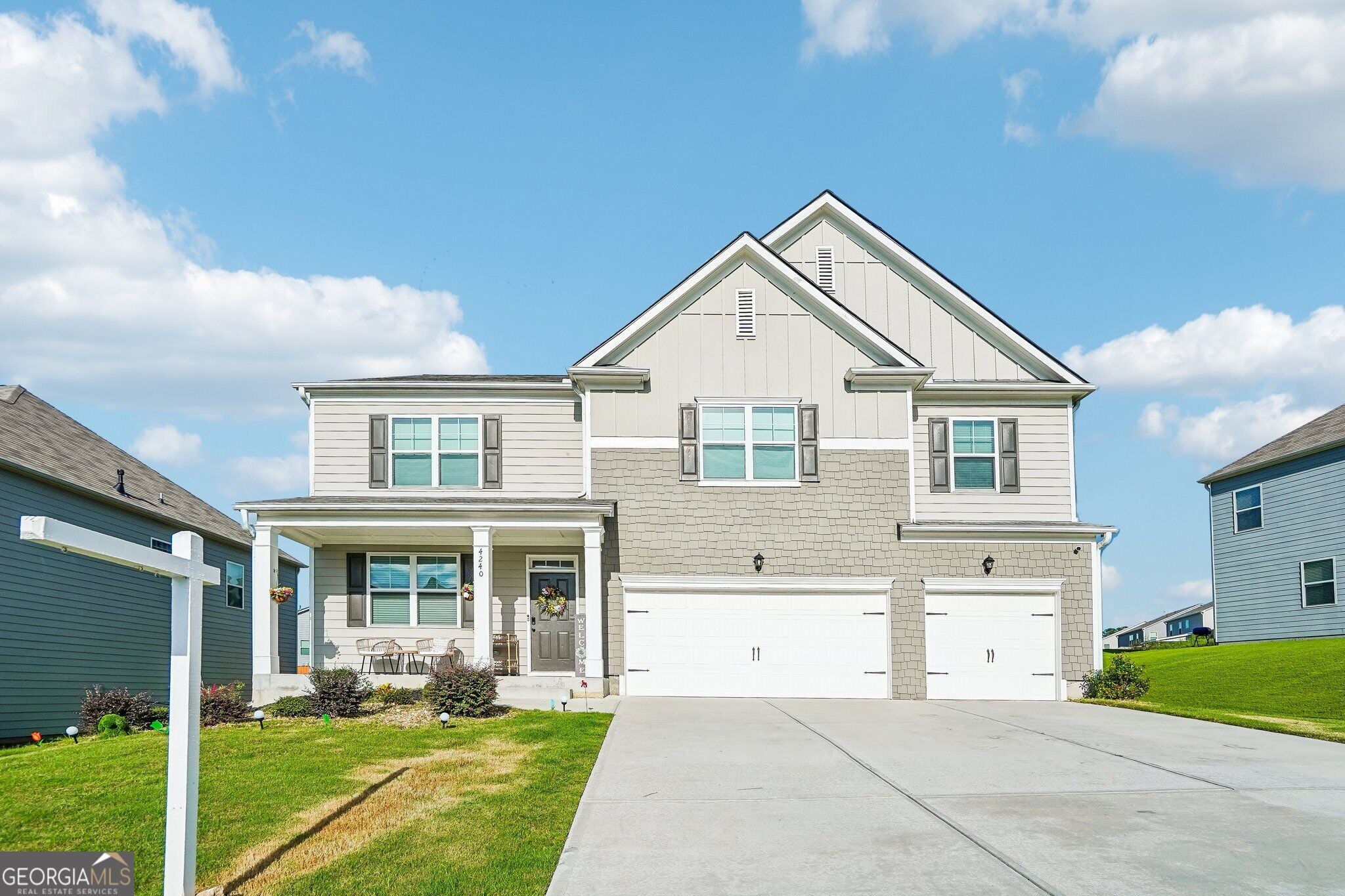 4240 Oakhurst DR