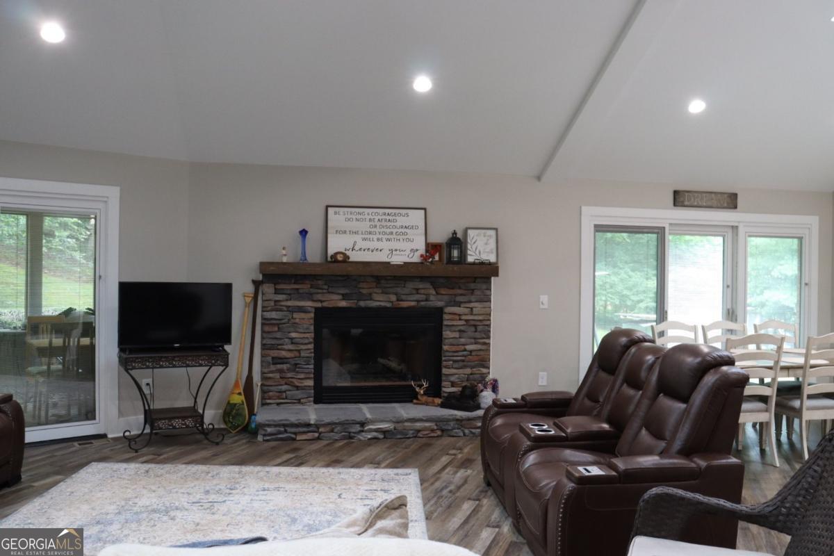 Dawson Cove - No HOA - Residential