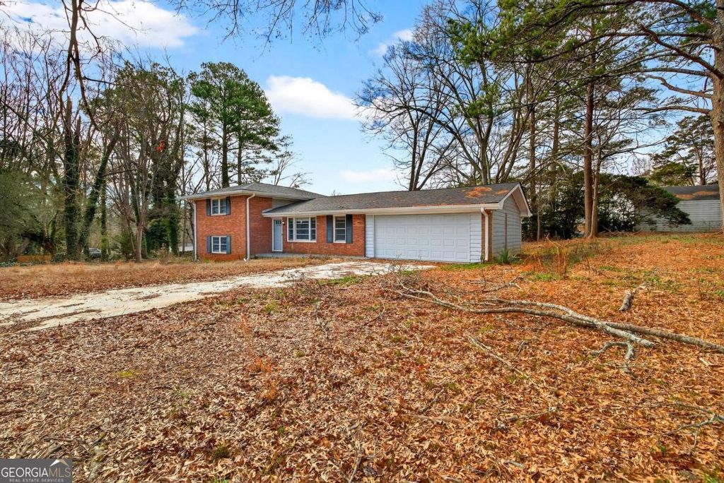 Photo of 239 Andrea Circle NW, Lilburn, GA 30047 (MLS # 10674293)