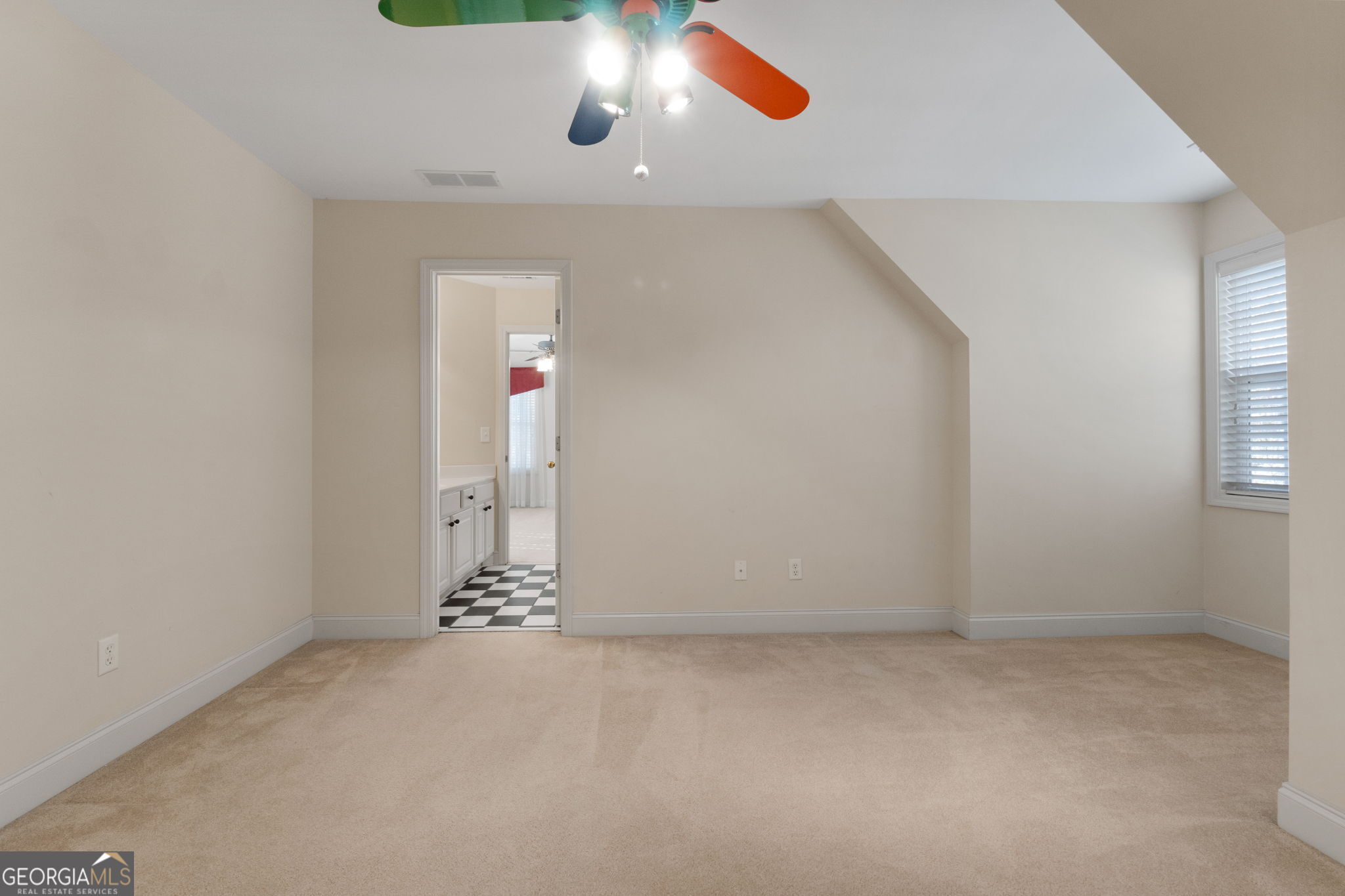 Fayetteville, Georgia 30215, United States, 5 Bedrooms Bedrooms, ,5 BathroomsBathrooms,Residential,Active,218239