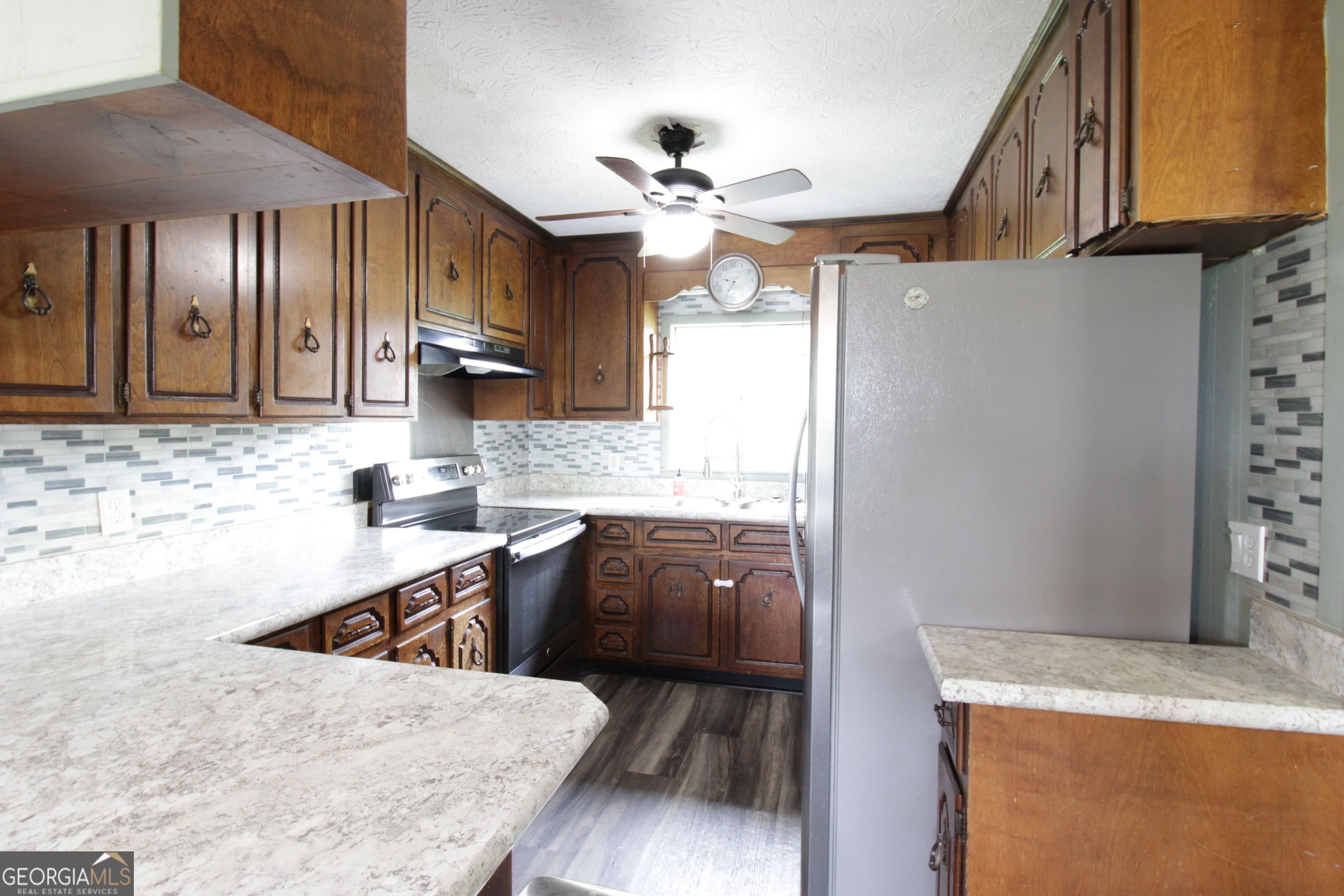 136 Morris DR