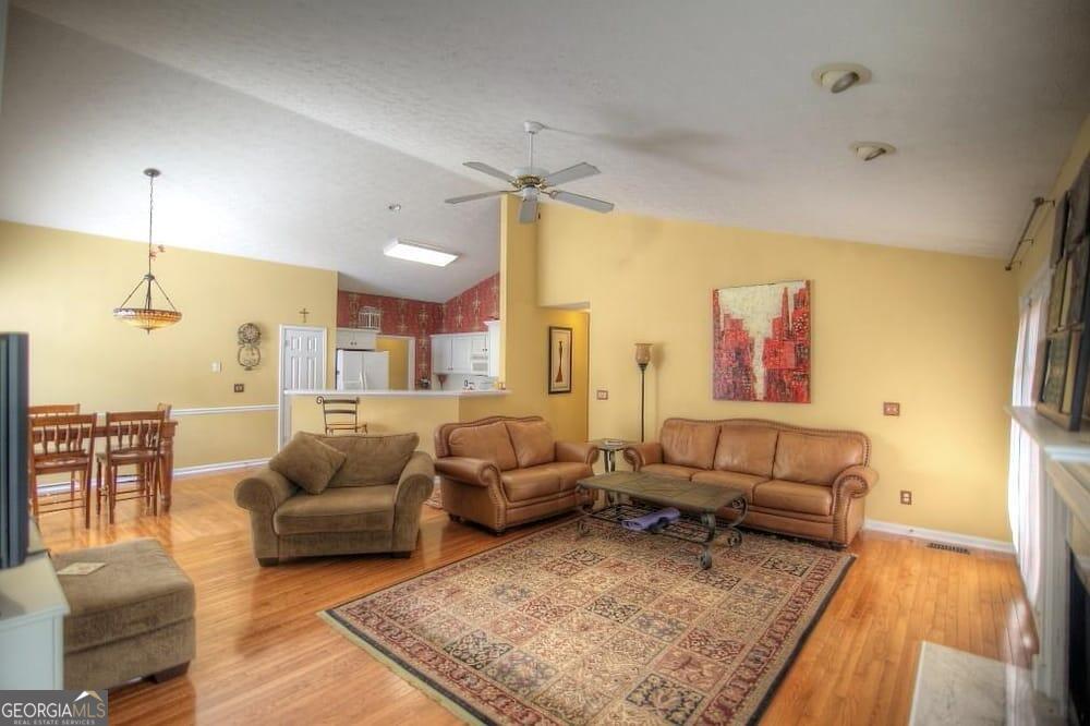3493 Dunbar LN