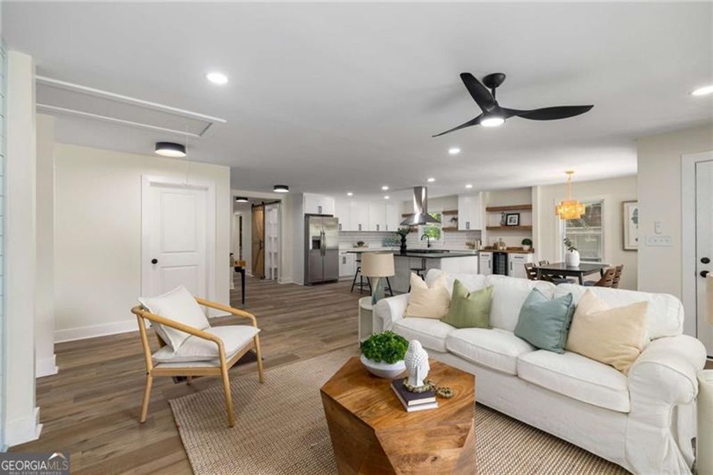 Photo of 638 Medford Place SE, Smyrna, GA 30080 (MLS # 10633263)