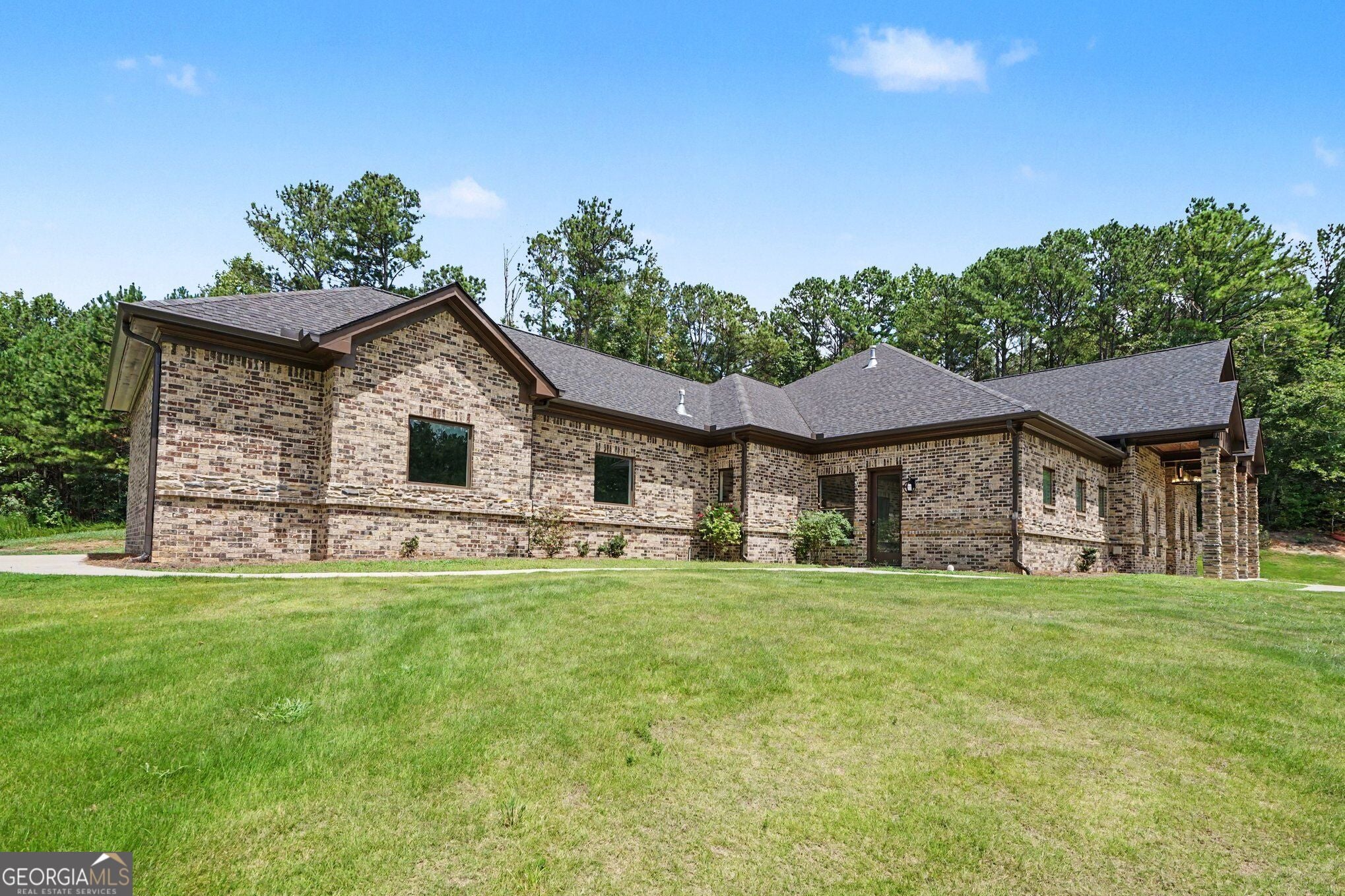 1470 Anderson Valley DR