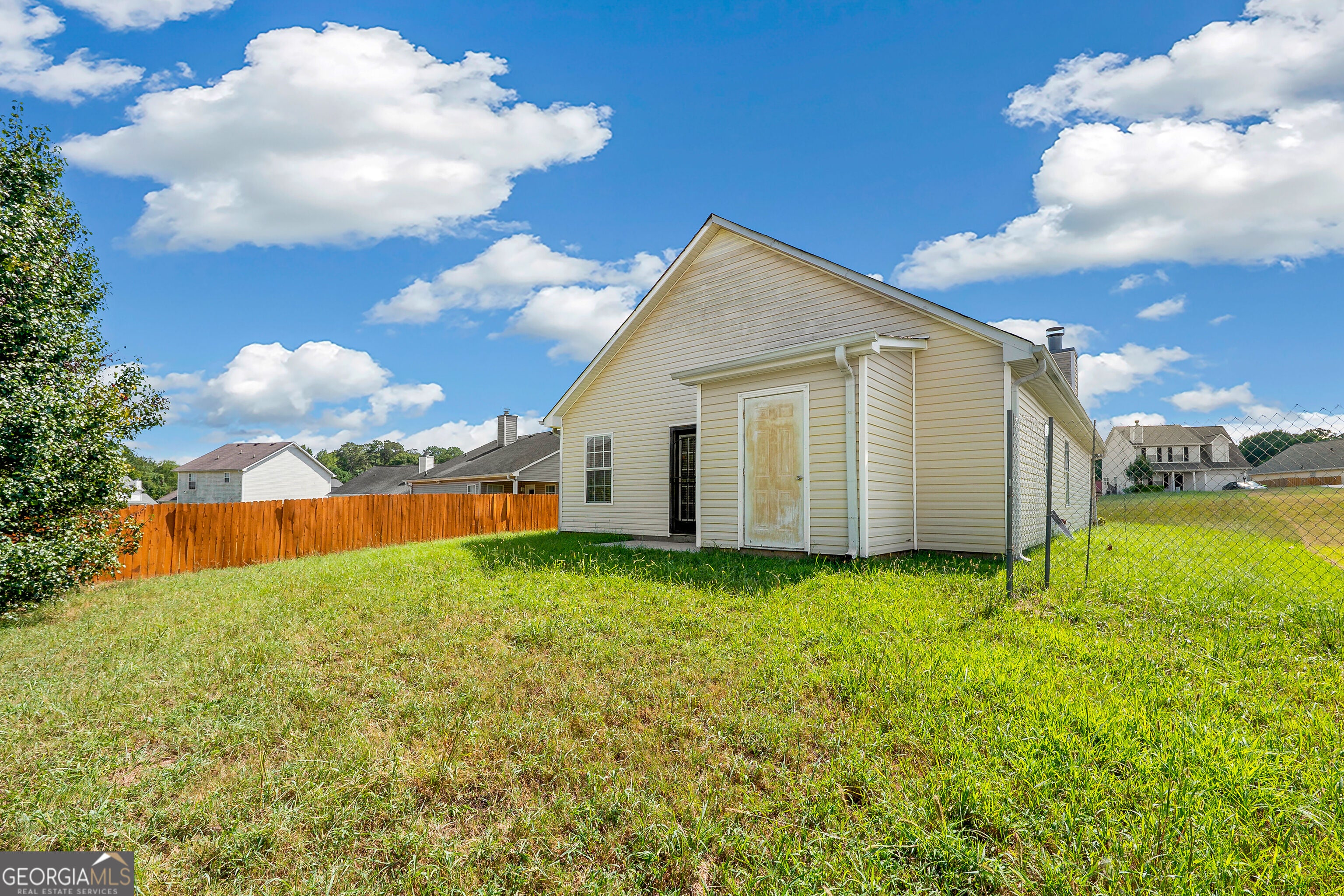 247 Marsh Glen DR