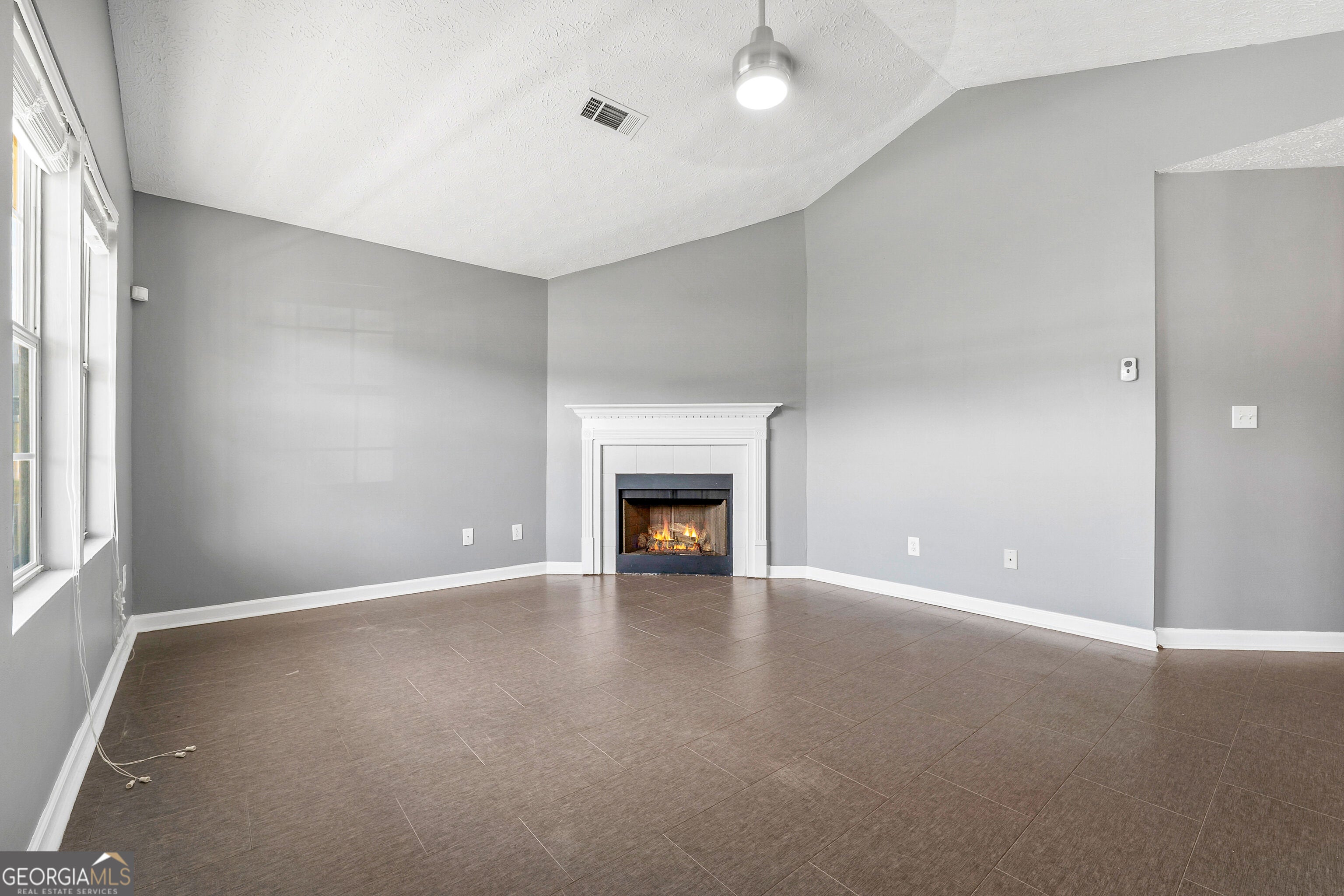 247 Marsh Glen DR