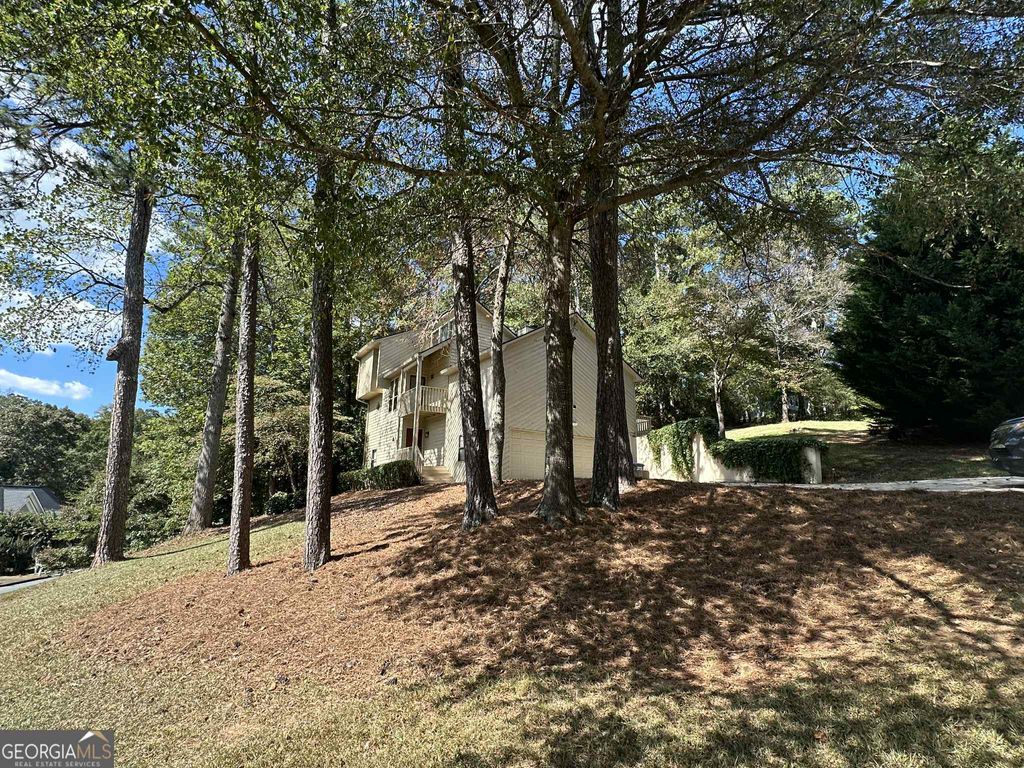 Photo of 340 Farm Path, Roswell, GA 30075 (MLS # 10700701)