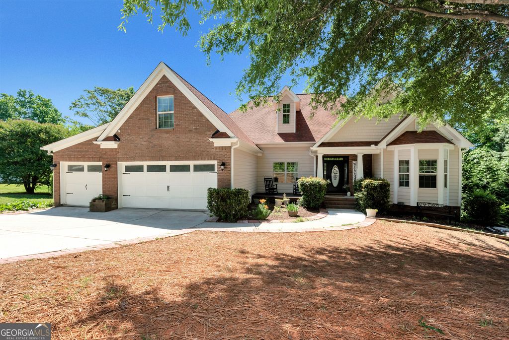 Photo of 5706 Grant Station Drive, Gainesville, GA 30506 (MLS # 10764737)