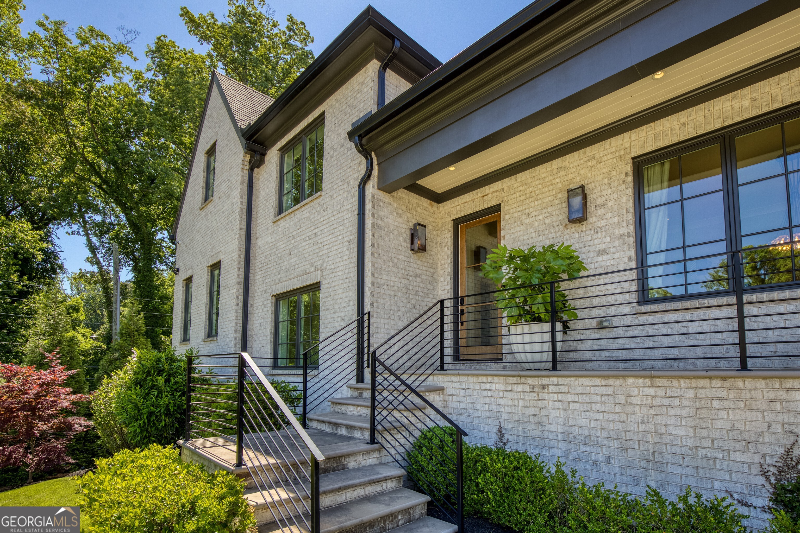 840 Kenry CT NE