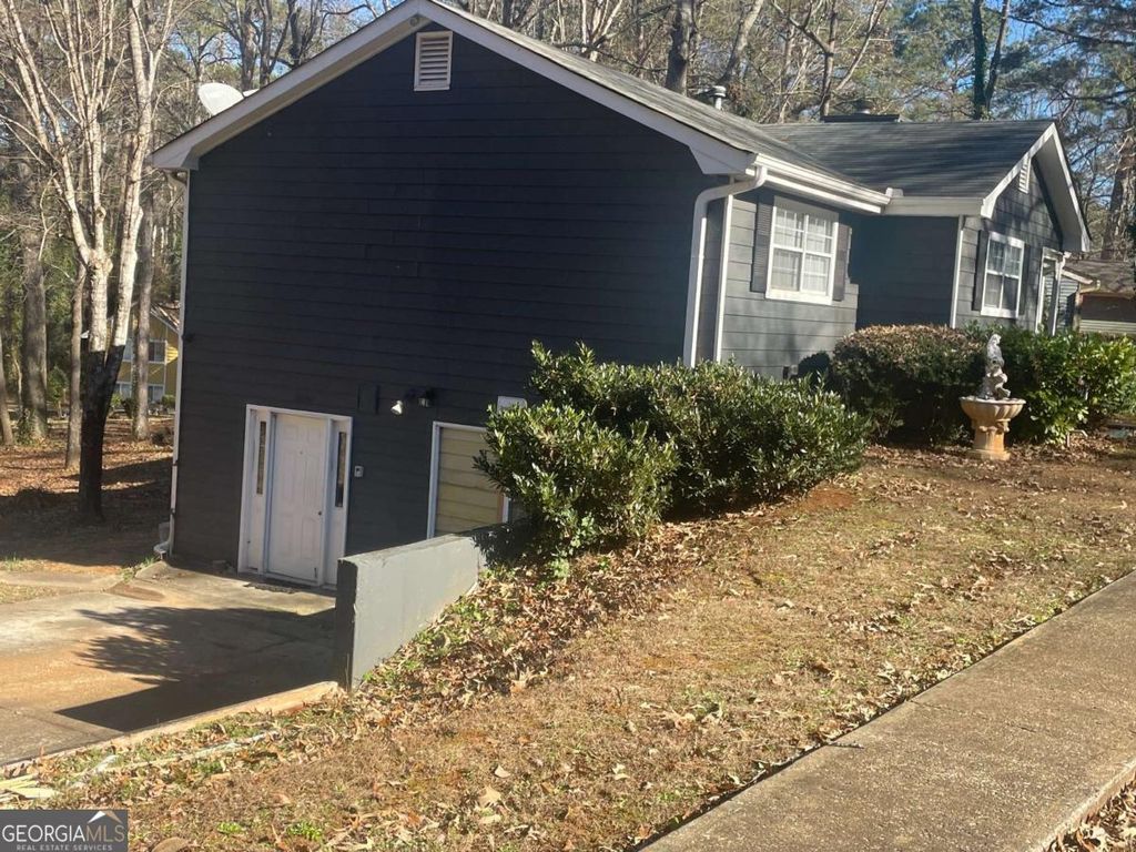 Photo of 5036 Stone Trace, Stone Mountain, GA 30083 (MLS # 10662439)