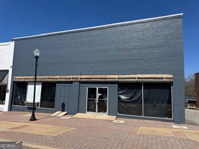 308 E Main ST