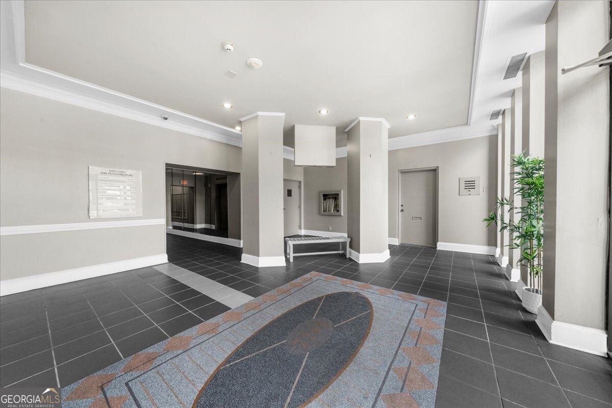 2285 Peachtree RD NE 709