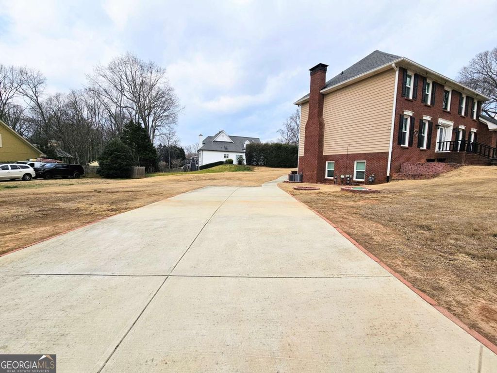 Photo of 2100 Bennington Court #BASEMENT, Lawrenceville, GA 30043 (MLS # 10696270)