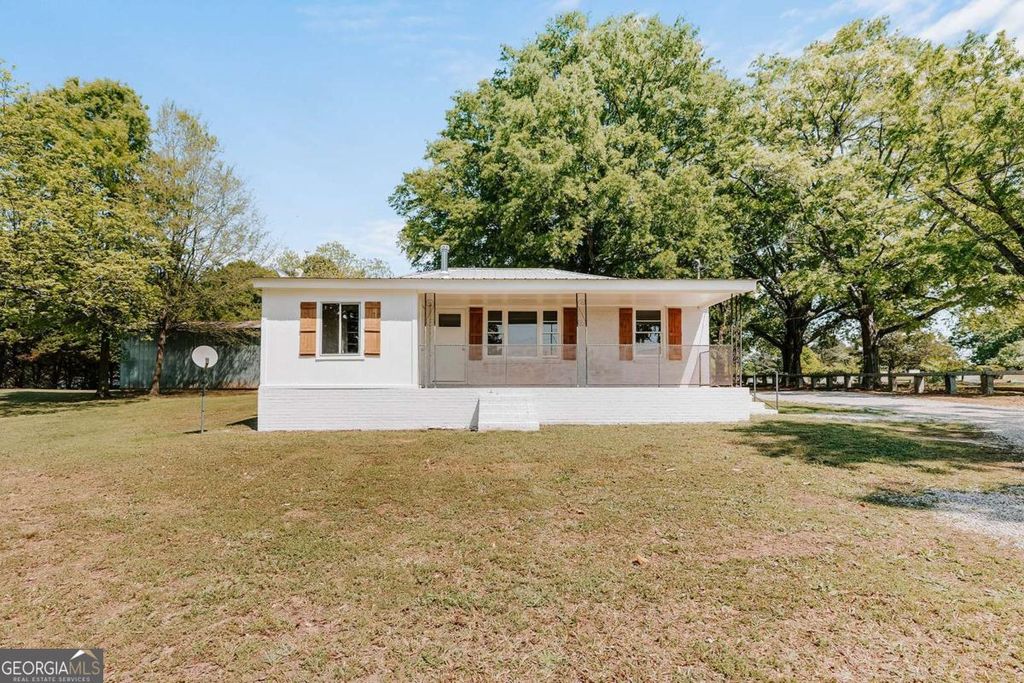 Photo of 52 Clark Circle, Lexington, GA 30648 (MLS # 10731214)