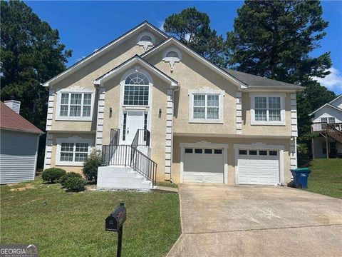2350 Lake Royale DR Riverdale GA 30296