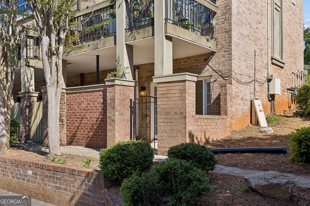 Photo of 6980 Roswell Road #C13, Atlanta, GA 30328 (MLS # 10754463)