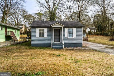 Photo of 159 Fairfield Place NW, Atlanta, GA 30314 (MLS # 10679090)