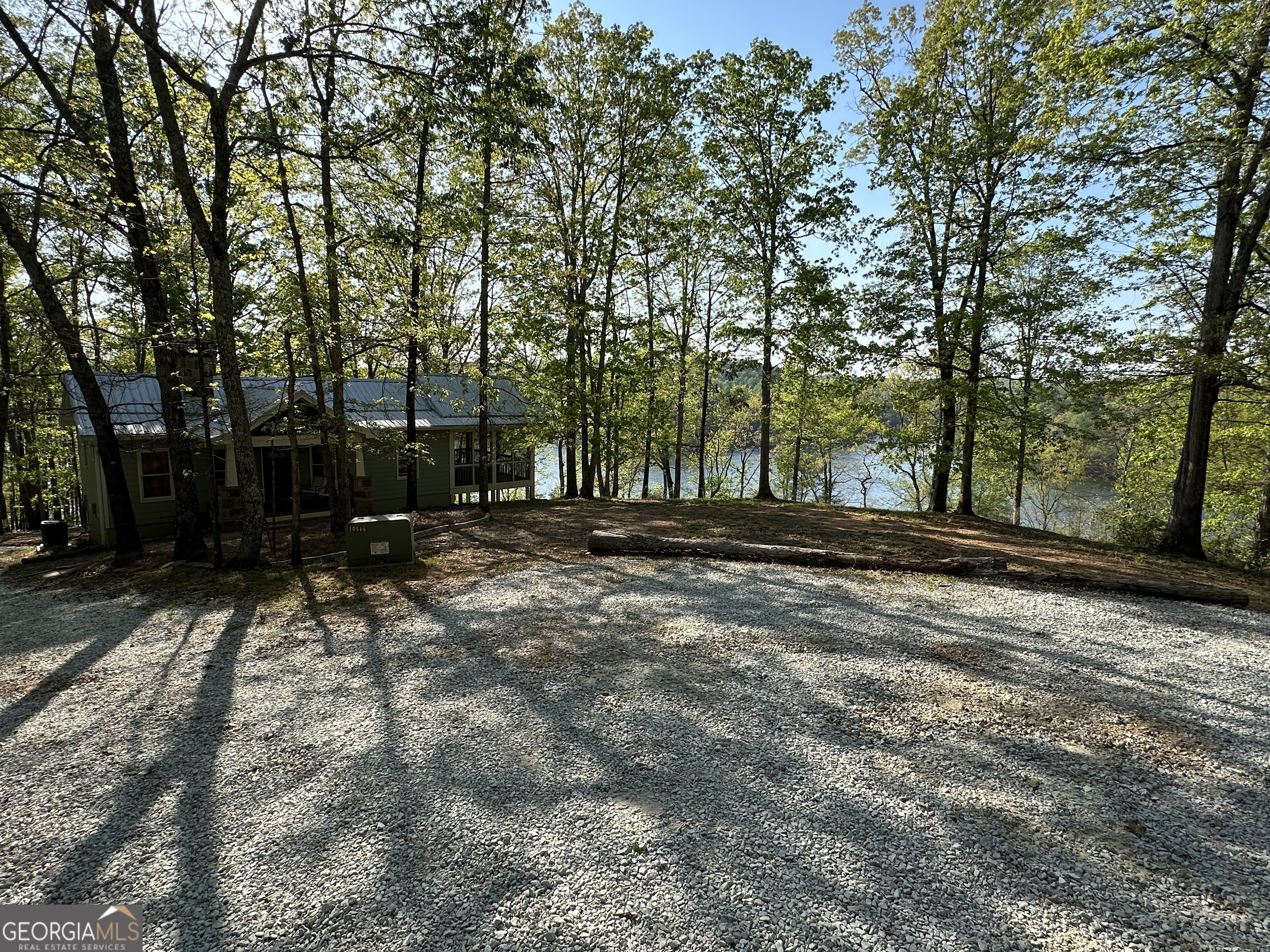 3365 Hall DR