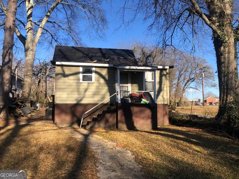 A home in Barnesville