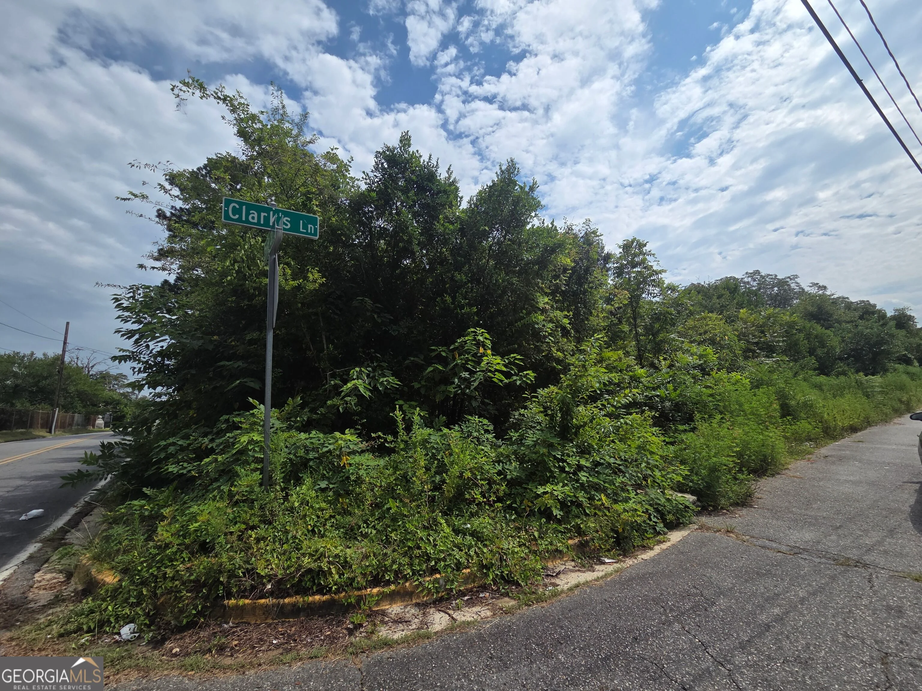 1024 Clarks Lane