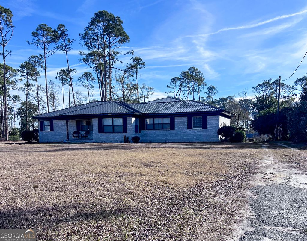 Photo of 904 Chester Avenue N, Douglas, GA 31533 (MLS # 10677565)