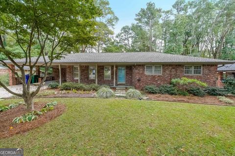 Photo of 1445 Linkwood Lane, Decatur, GA 30033 (MLS # 10622387)