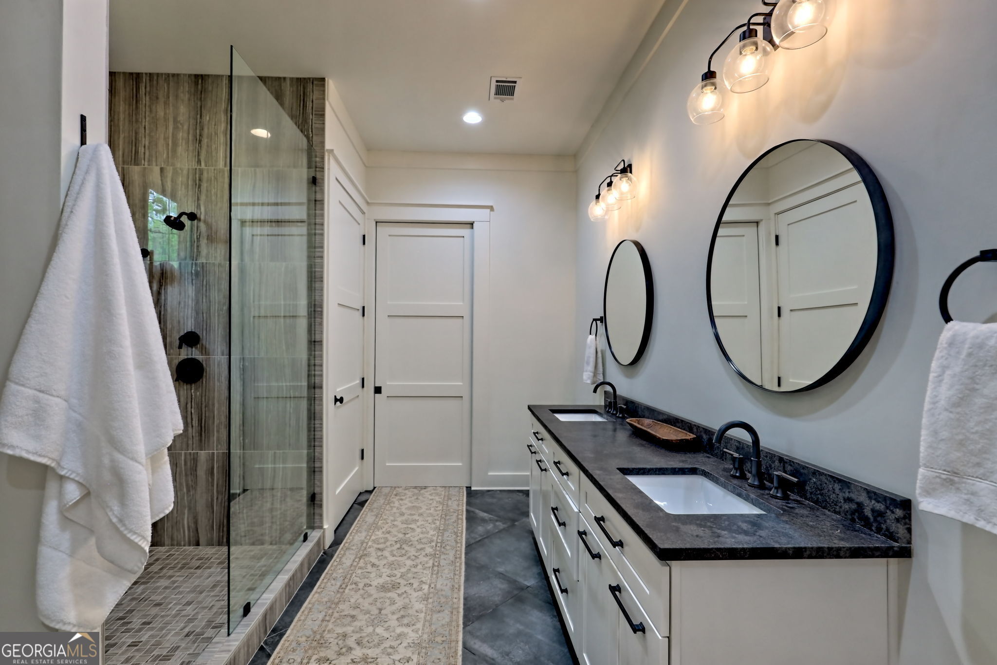 Clayton, Georgia 30525, United States, 5 Bedrooms Bedrooms, ,4 BathroomsBathrooms,Residential,Pending,126259