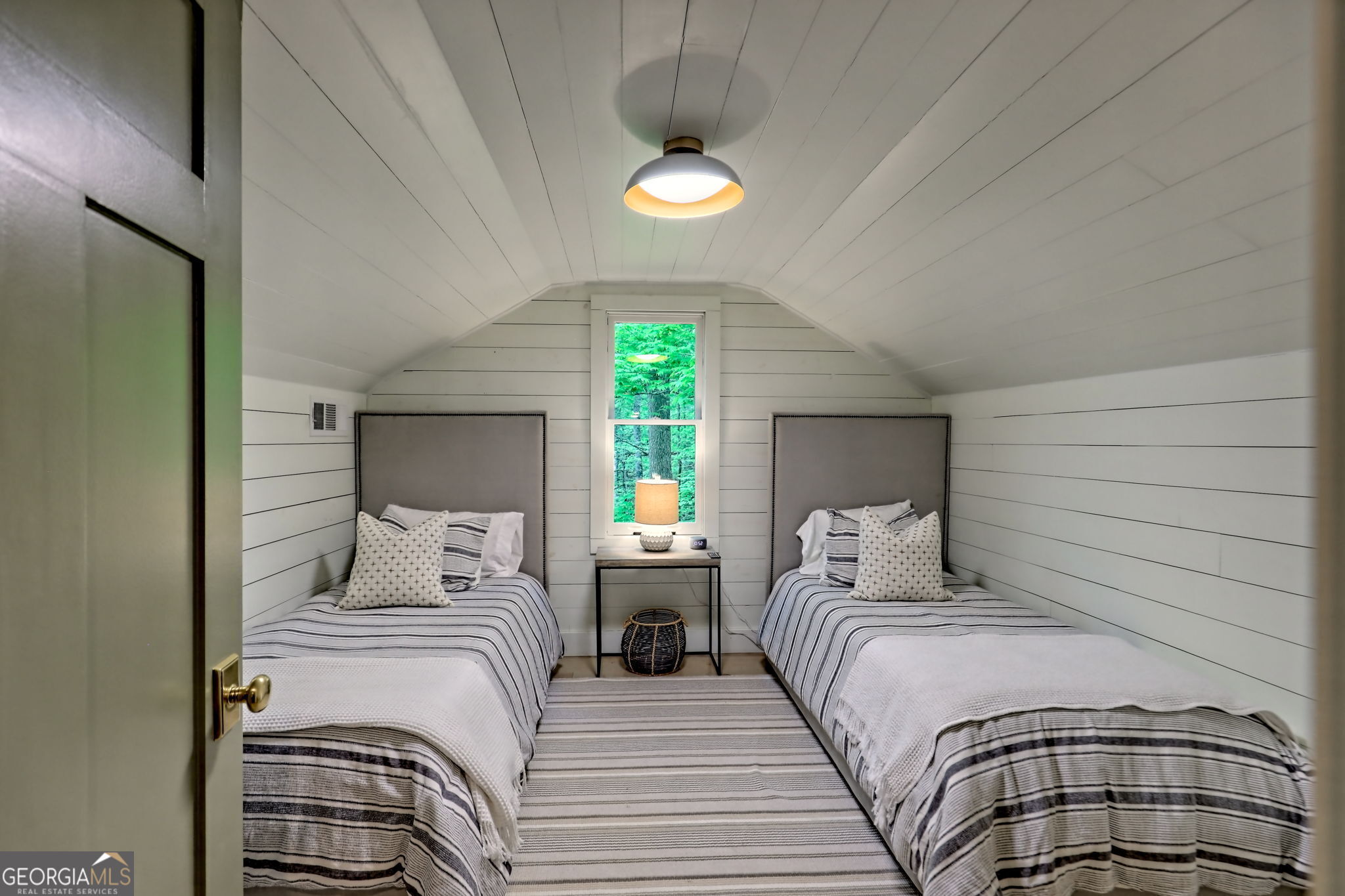 Clayton, Georgia 30525, United States, 5 Bedrooms Bedrooms, ,4 BathroomsBathrooms,Residential,Pending,126259