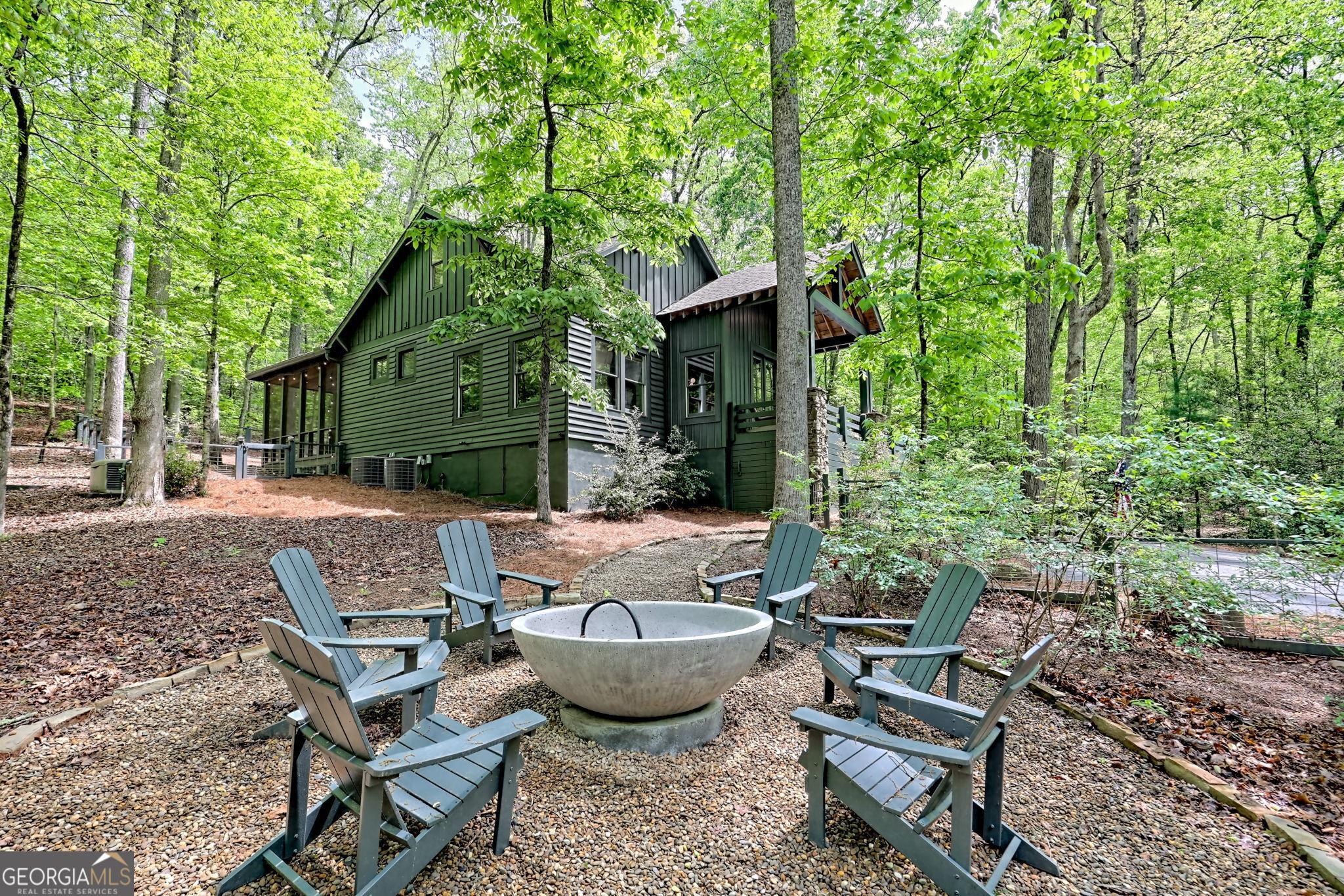 Clayton, Georgia 30525, United States, 5 Bedrooms Bedrooms, ,4 BathroomsBathrooms,Residential,Pending,126259