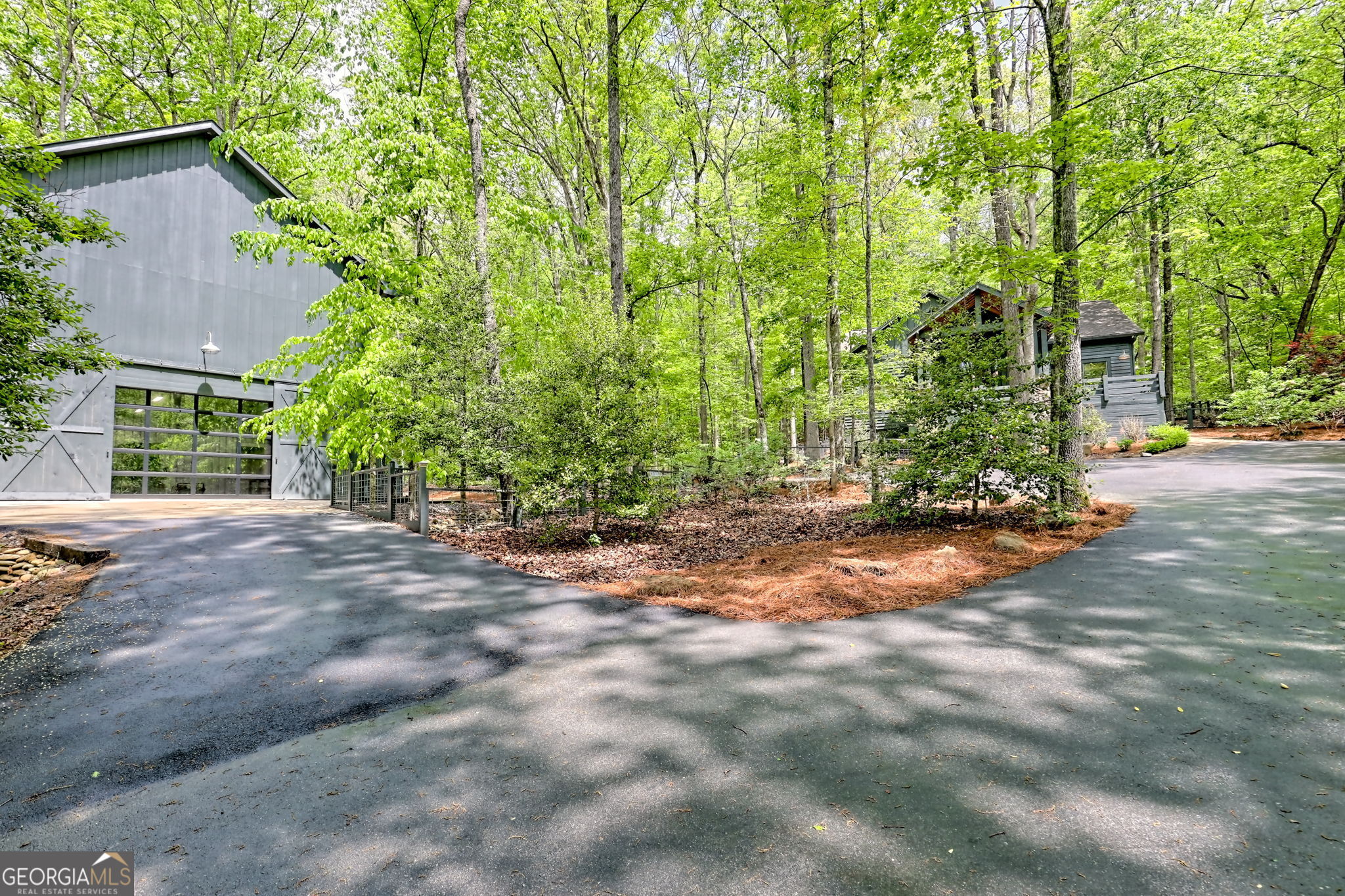 Clayton, Georgia 30525, United States, 5 Bedrooms Bedrooms, ,4 BathroomsBathrooms,Residential,Pending,126259