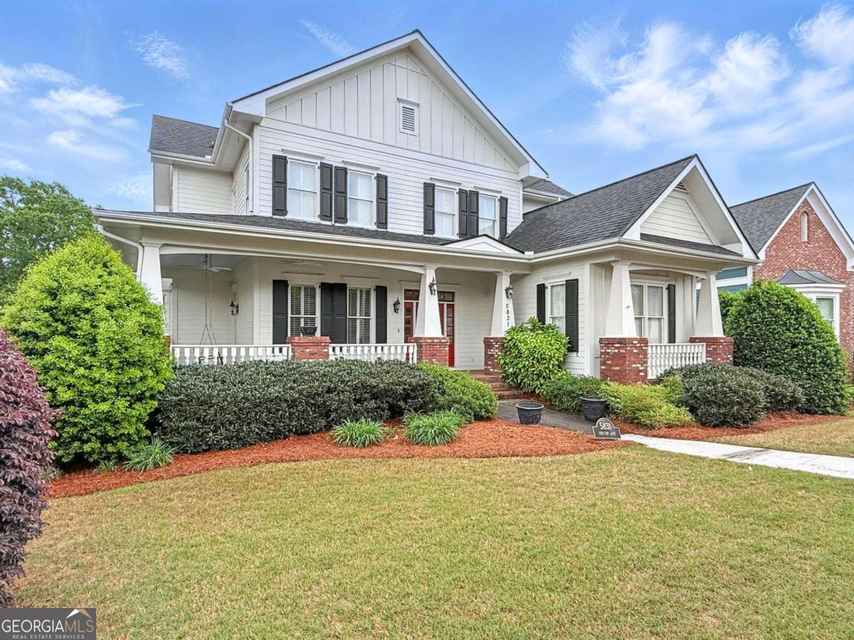 Fantastic home located in a prime location, The Village at Chateau Elan, must See!