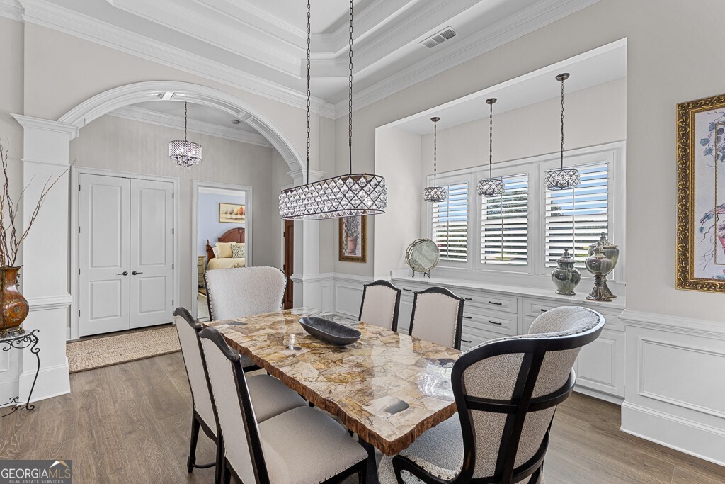 5964 Chickasaw LN