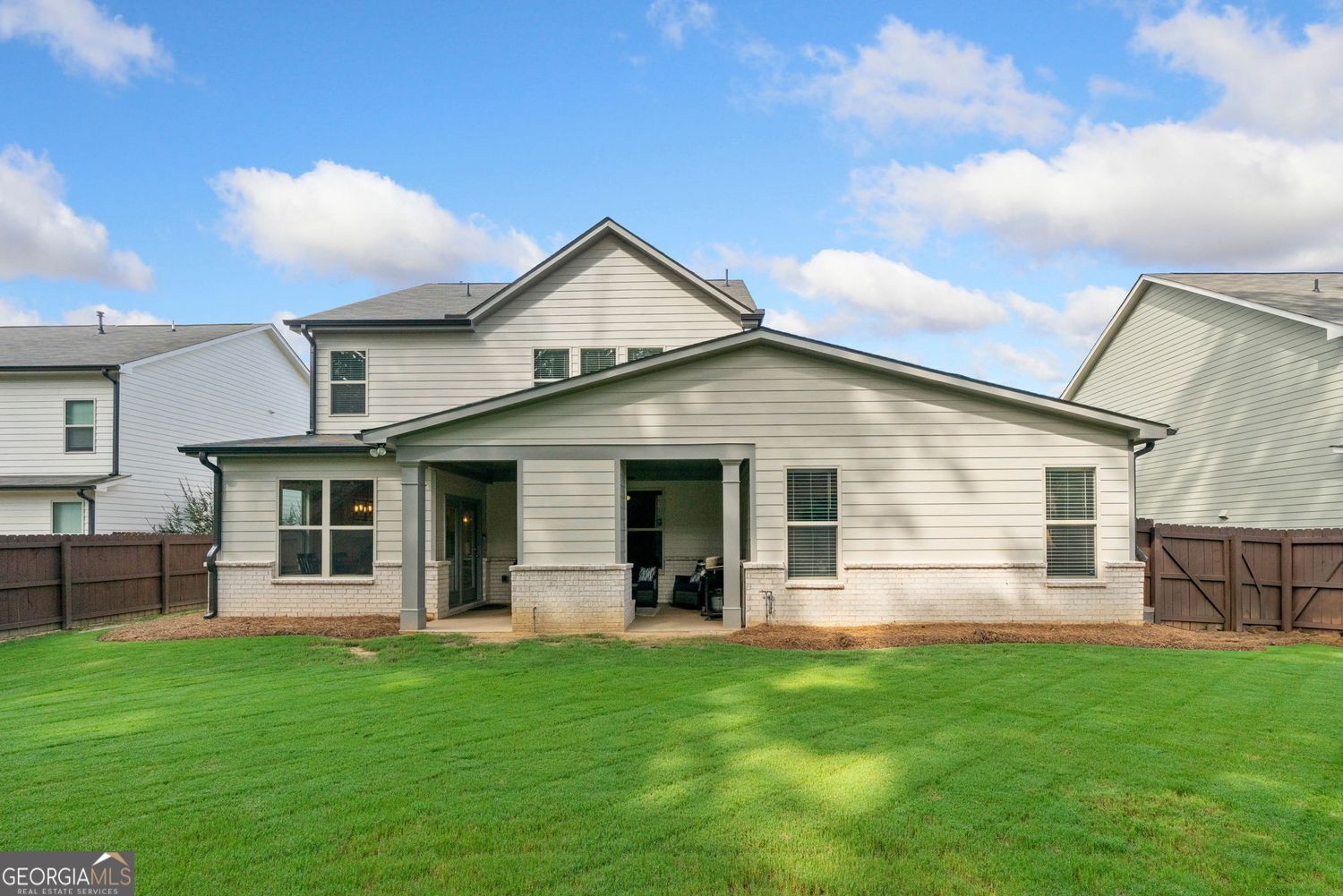 Buford, Georgia 30519, United States, 5 Bedrooms Bedrooms, ,4 BathroomsBathrooms,Residential,Active,174907